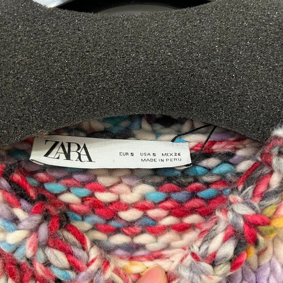 ZARA Contrasting Wool Sweater - Picture 5 of 8